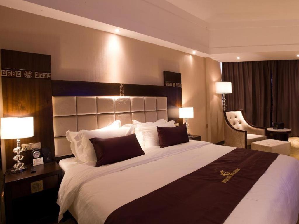 Telecom Hotel Guilin Exterior foto